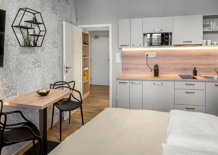 Apartament Theatre 9 By Adrez Praga